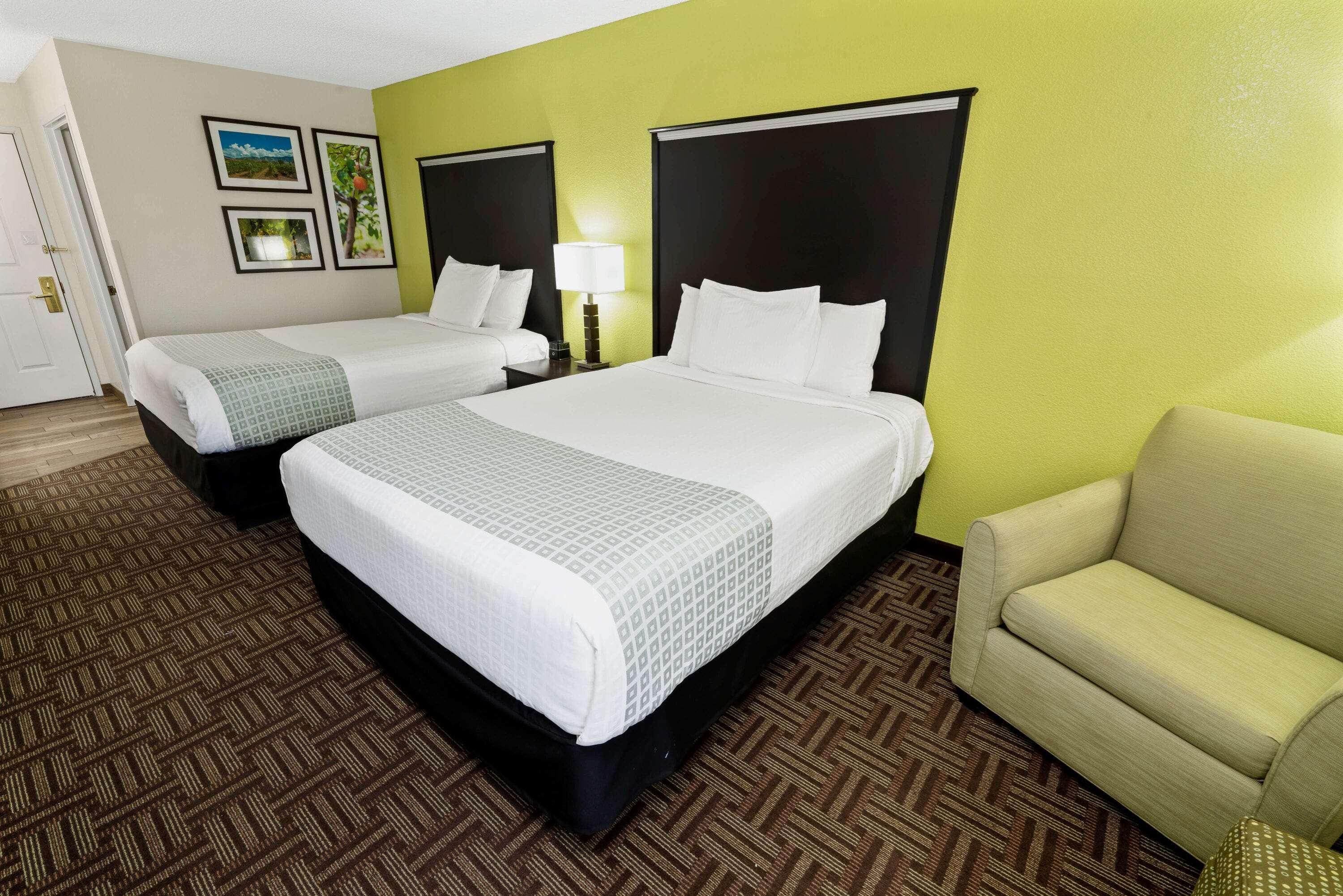 La Quinta By Wyndham Fruita Hotel Exterior photo