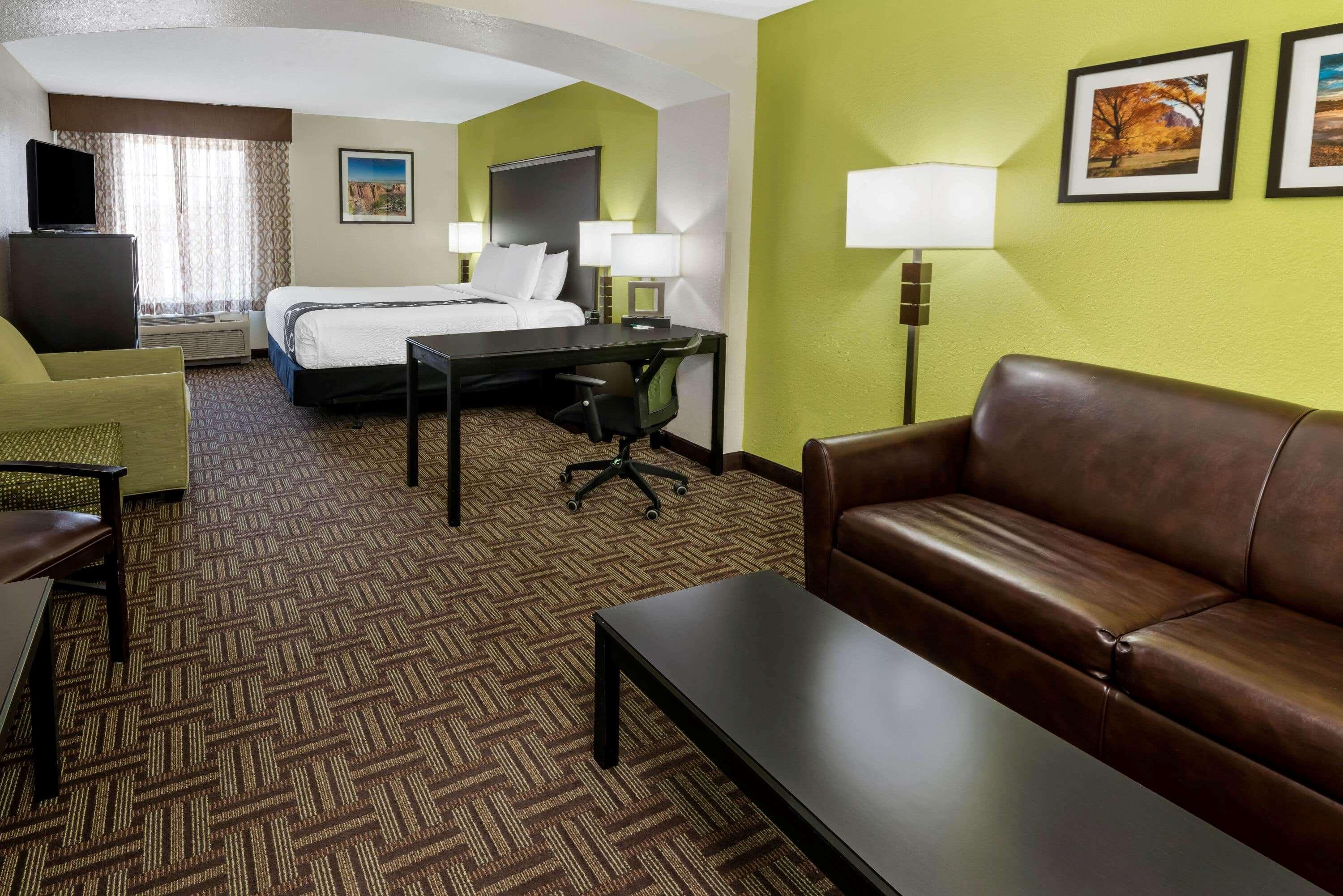 La Quinta By Wyndham Fruita Hotel Exterior photo
