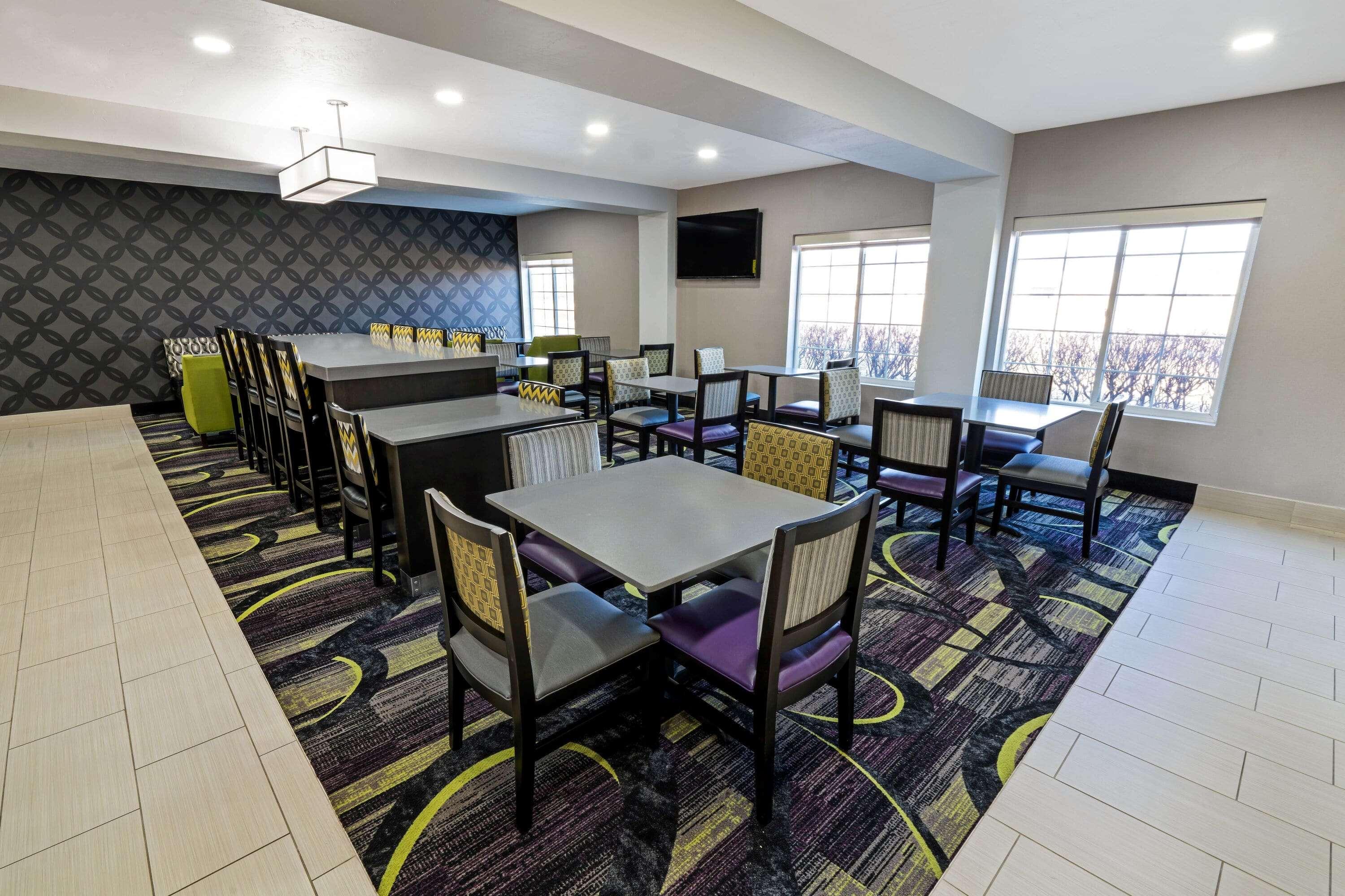 La Quinta By Wyndham Fruita Hotel Exterior photo