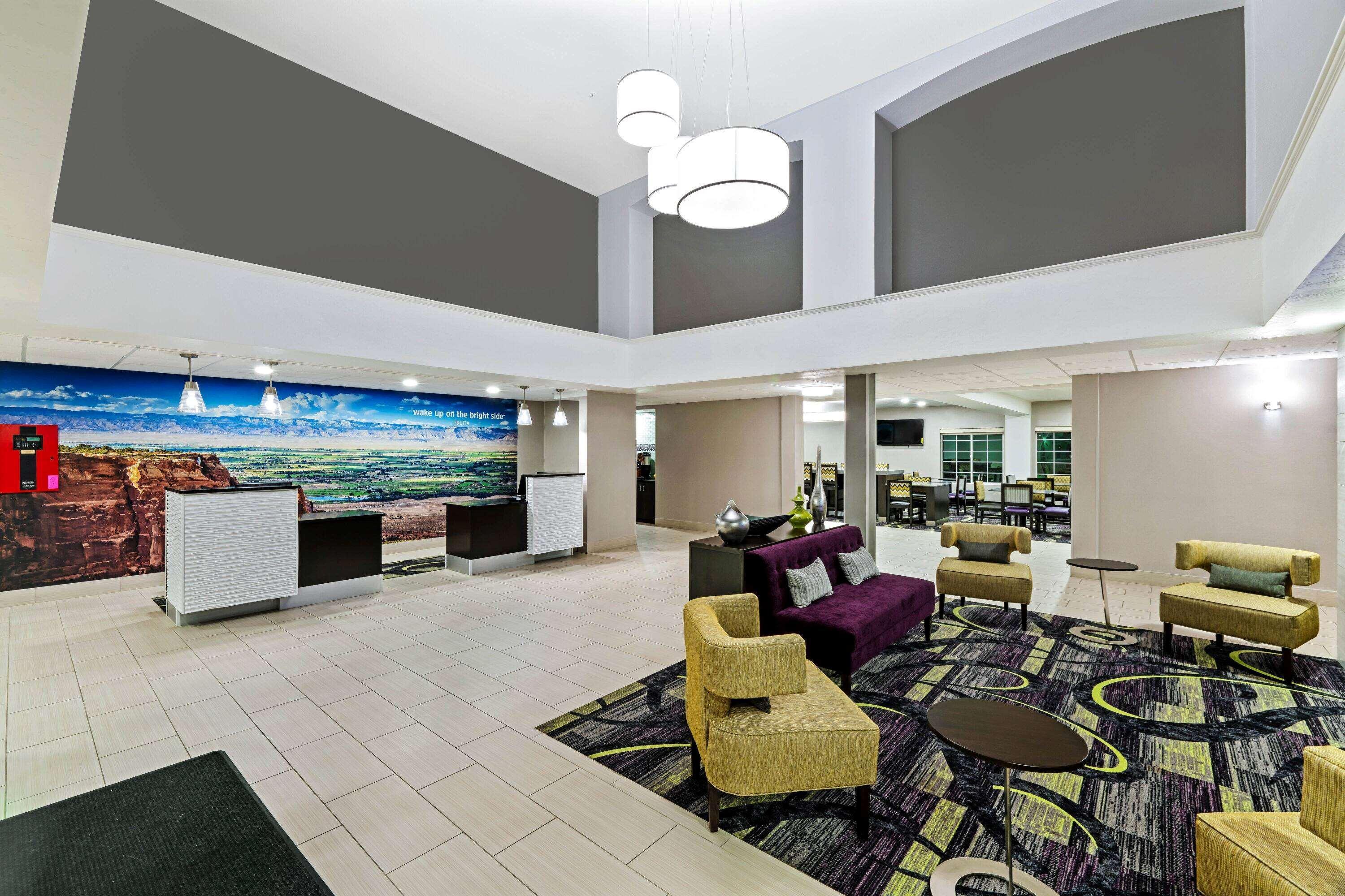 La Quinta By Wyndham Fruita Hotel Exterior photo